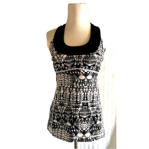 LULULEMON Athletica Scoop Neck Black & White Glacier Lace Tank Top sz 6